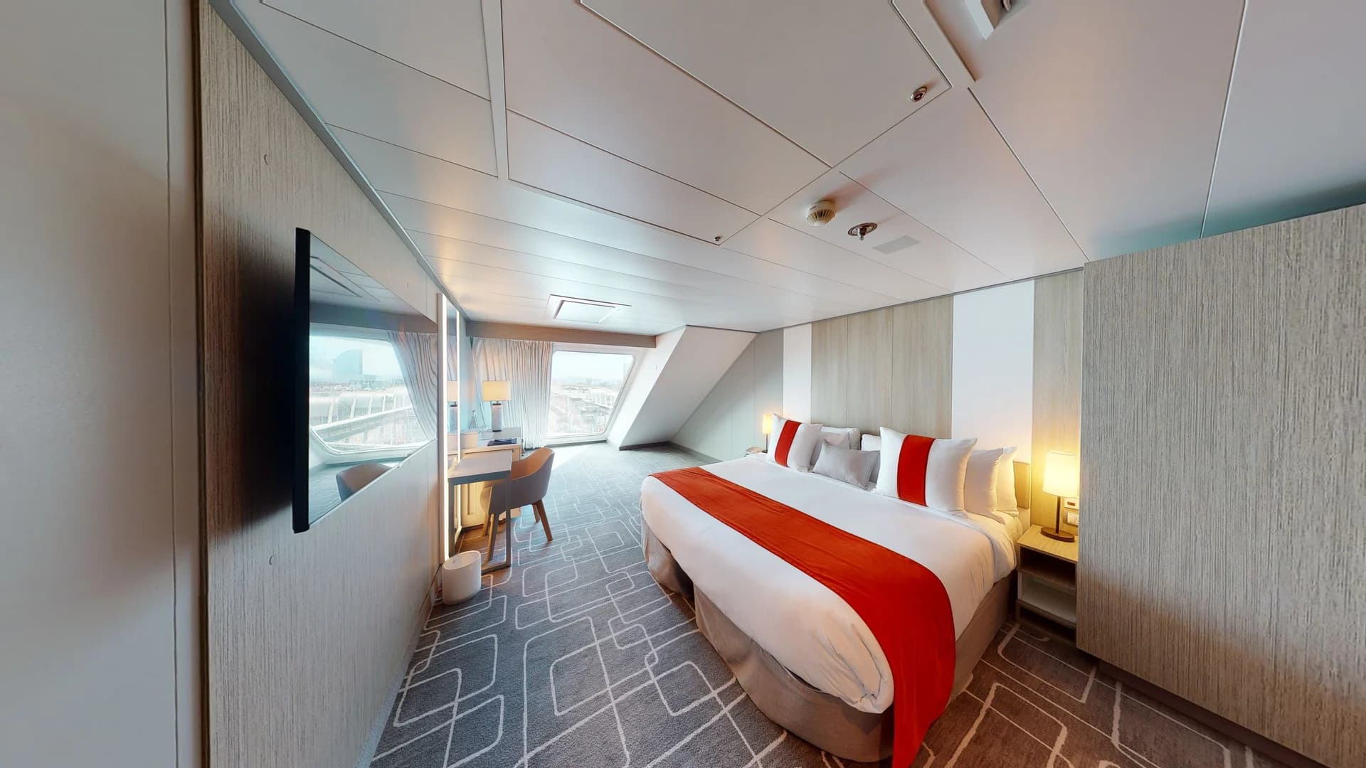 Celebrit ascent Deluxe ocean view