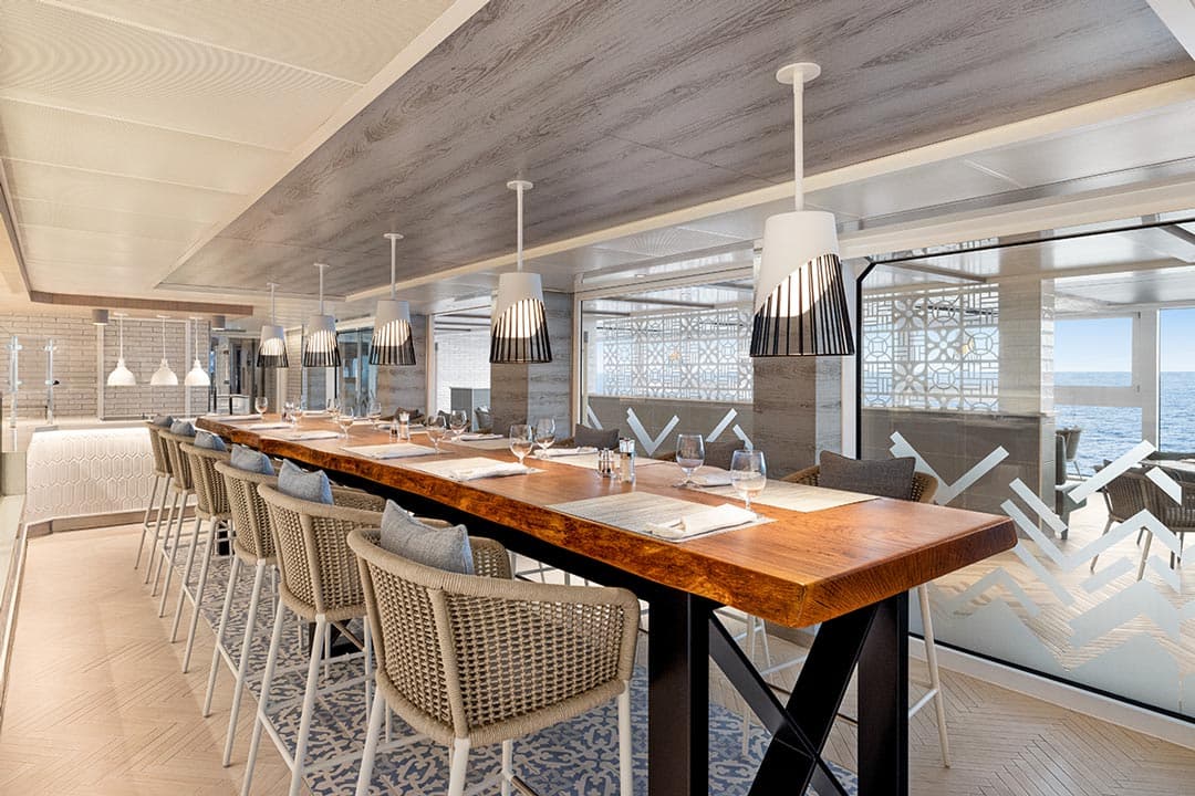 Oceania Vista allura Restarant