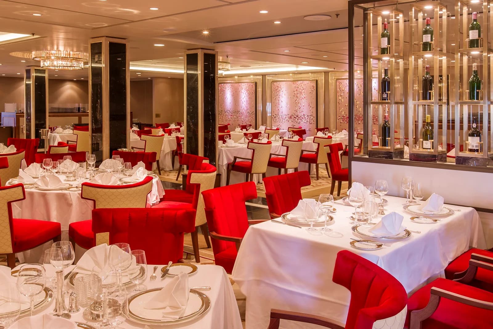 Queen elizabeth cunard Dining 