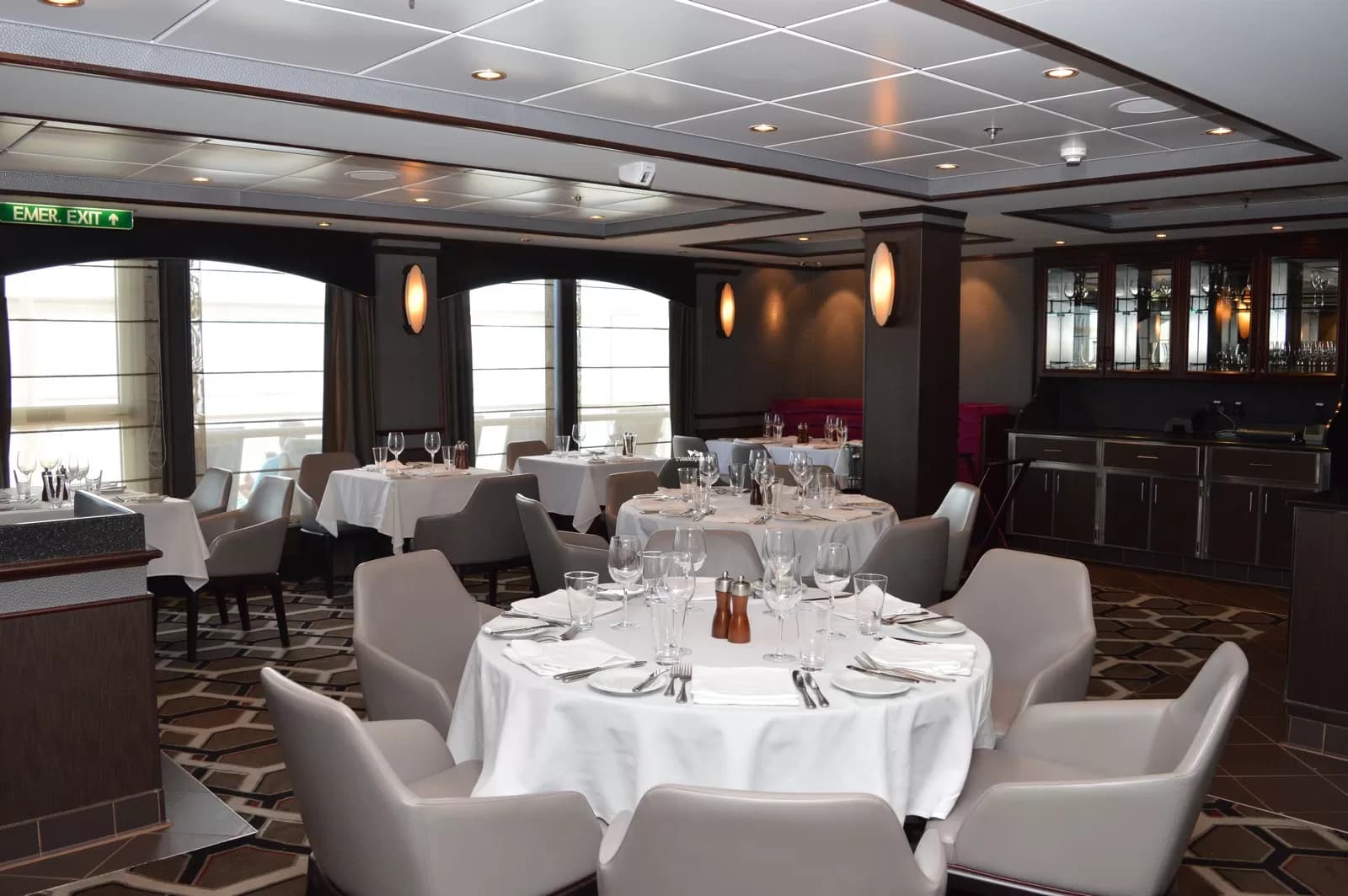 Norwegian Dawn Dining 