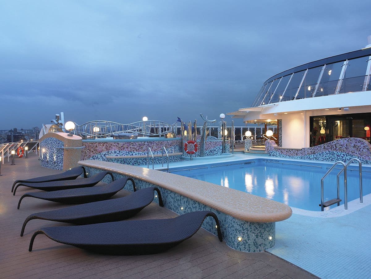 MSC Fantasia Pool