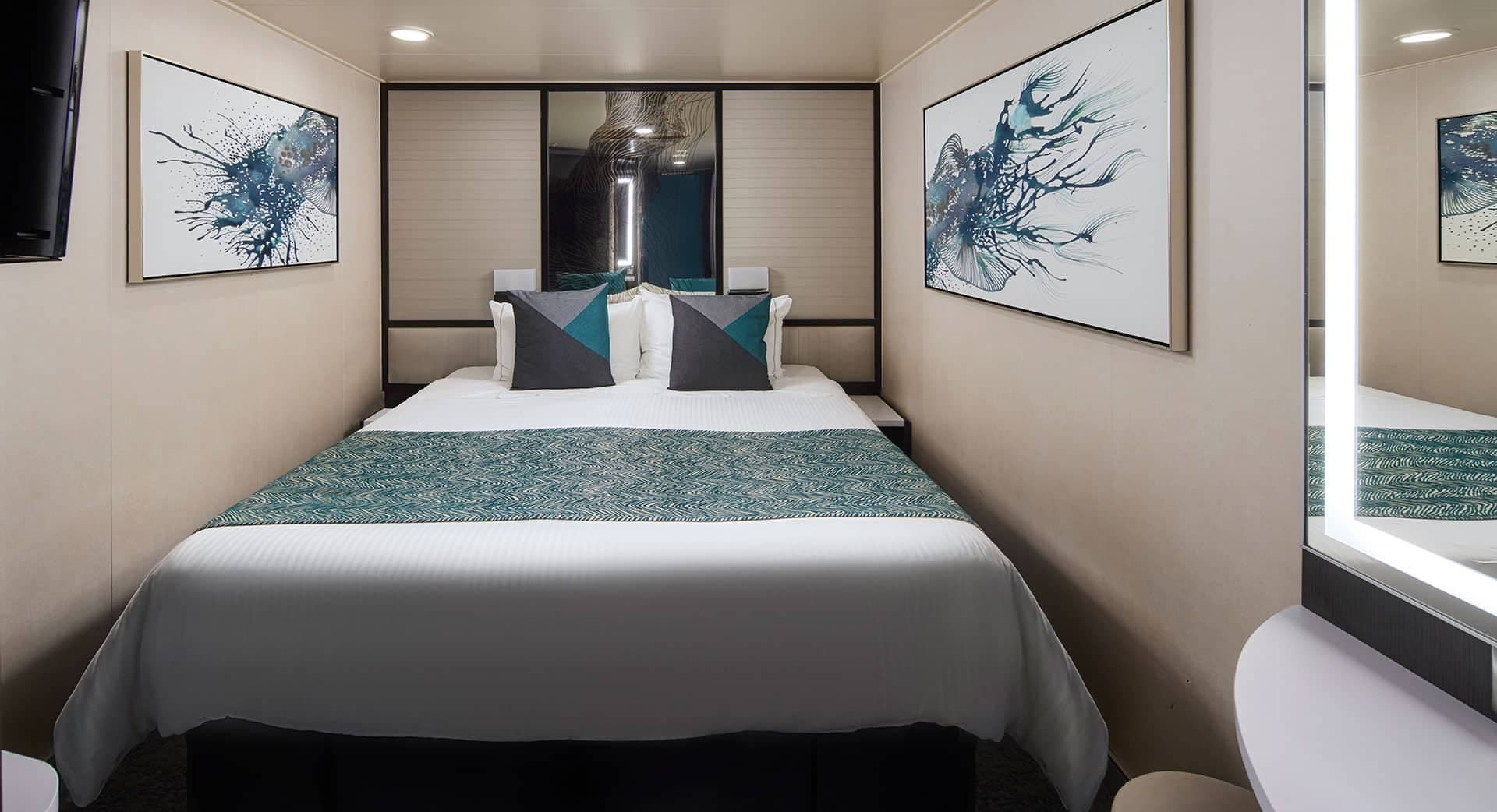 Norwegian Pearl Inside 