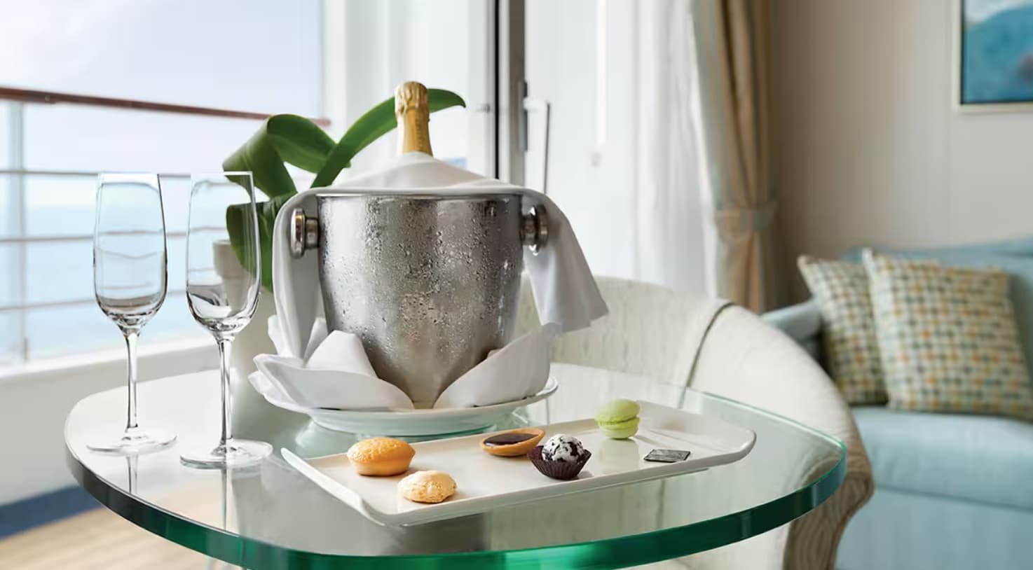 oceania Penthouse suite