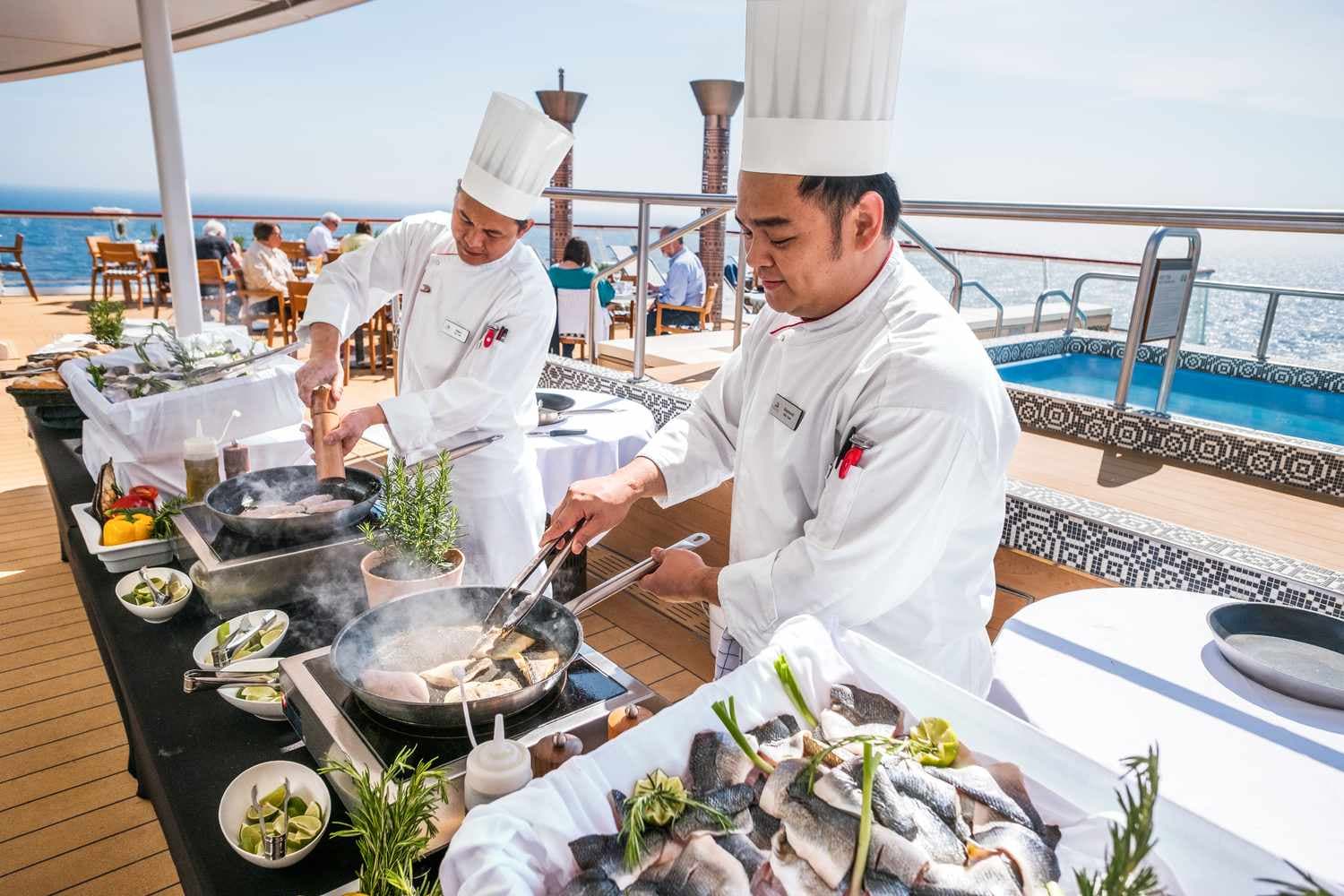 Vikings culinary experience, sea day dinning
