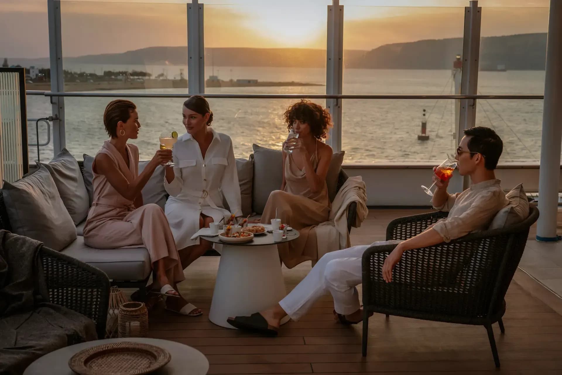 Swan Hellenic luxury cruise expedition Ship facility and amenities