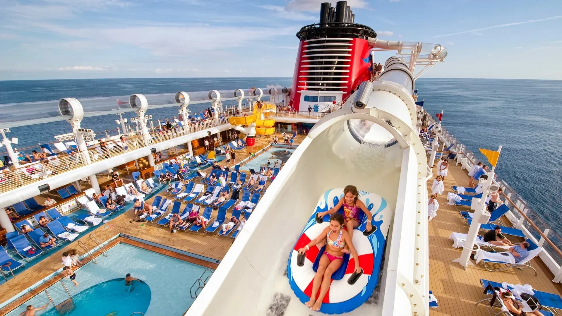 Disney Dream aquaduck waterslide