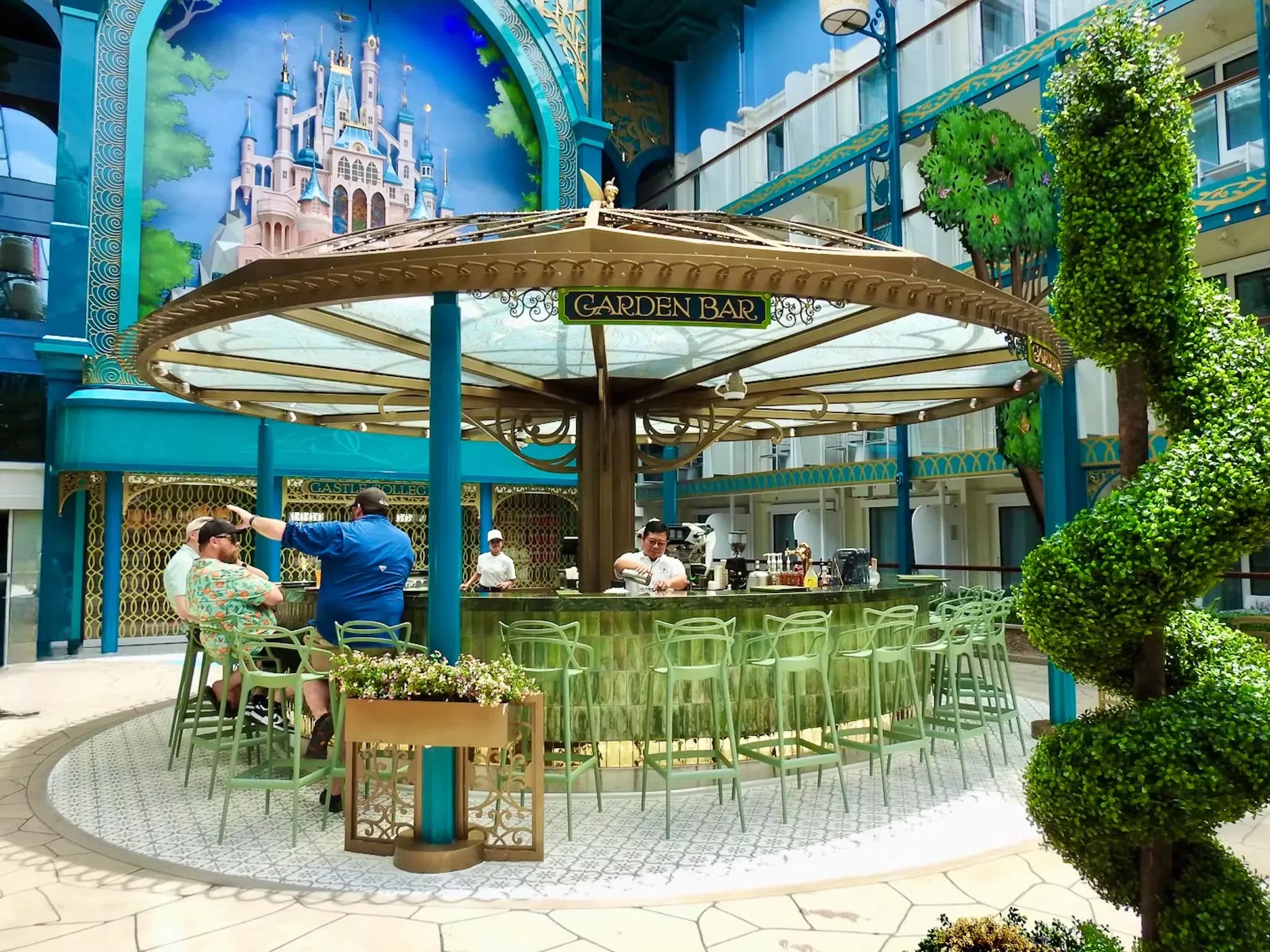 Disney adventure discovery reef garden bar