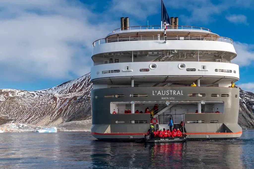 Ponant L'Austral Luxury Yacht- Owner's Suite
