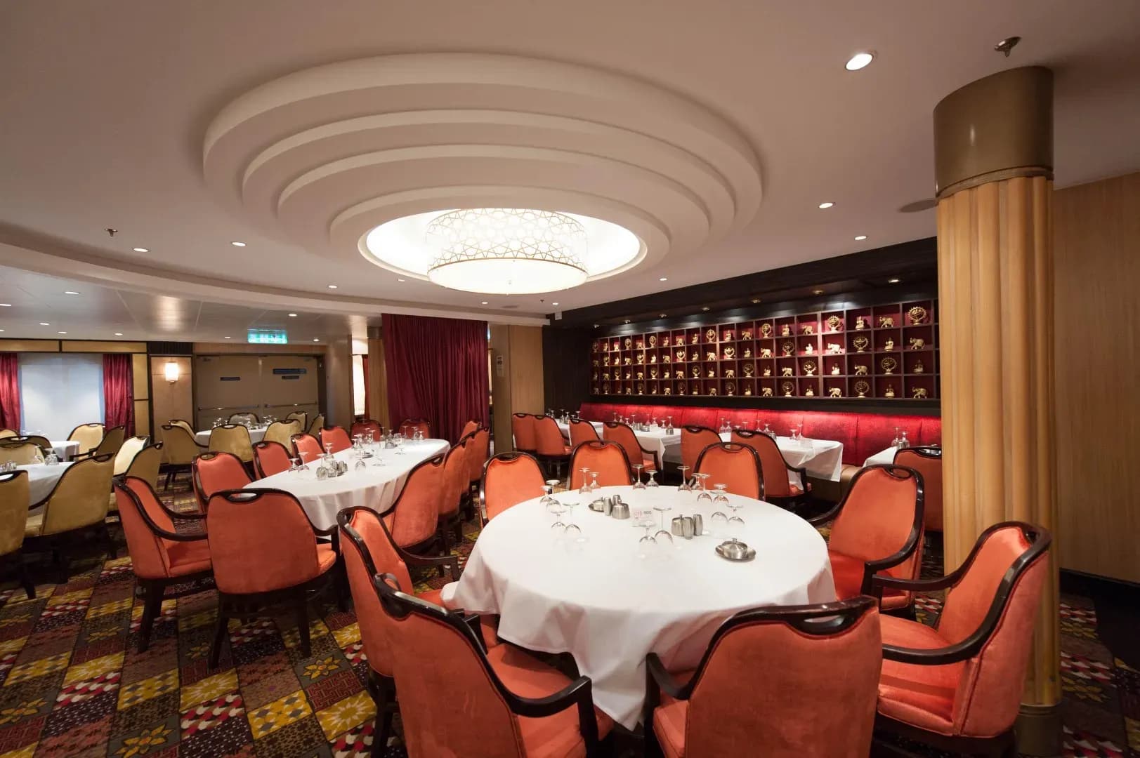 Royal Caribbean - Allure of the Seas, Adagio Dining Room