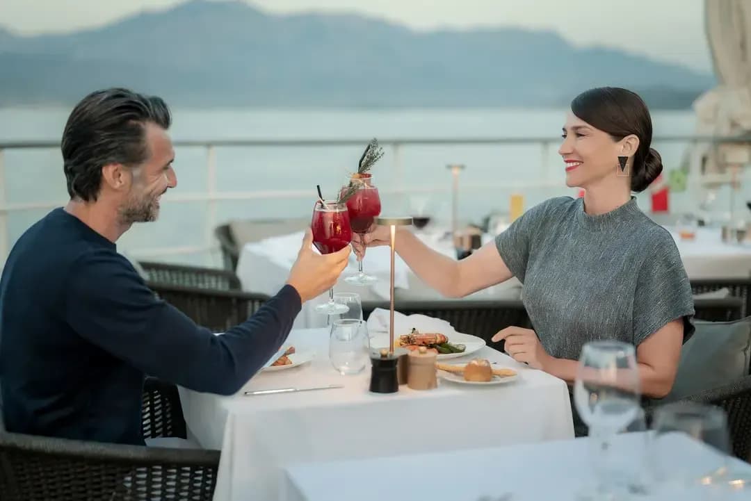 Swan Hellenic luxury cruise expedition Ship Dining and restaurants