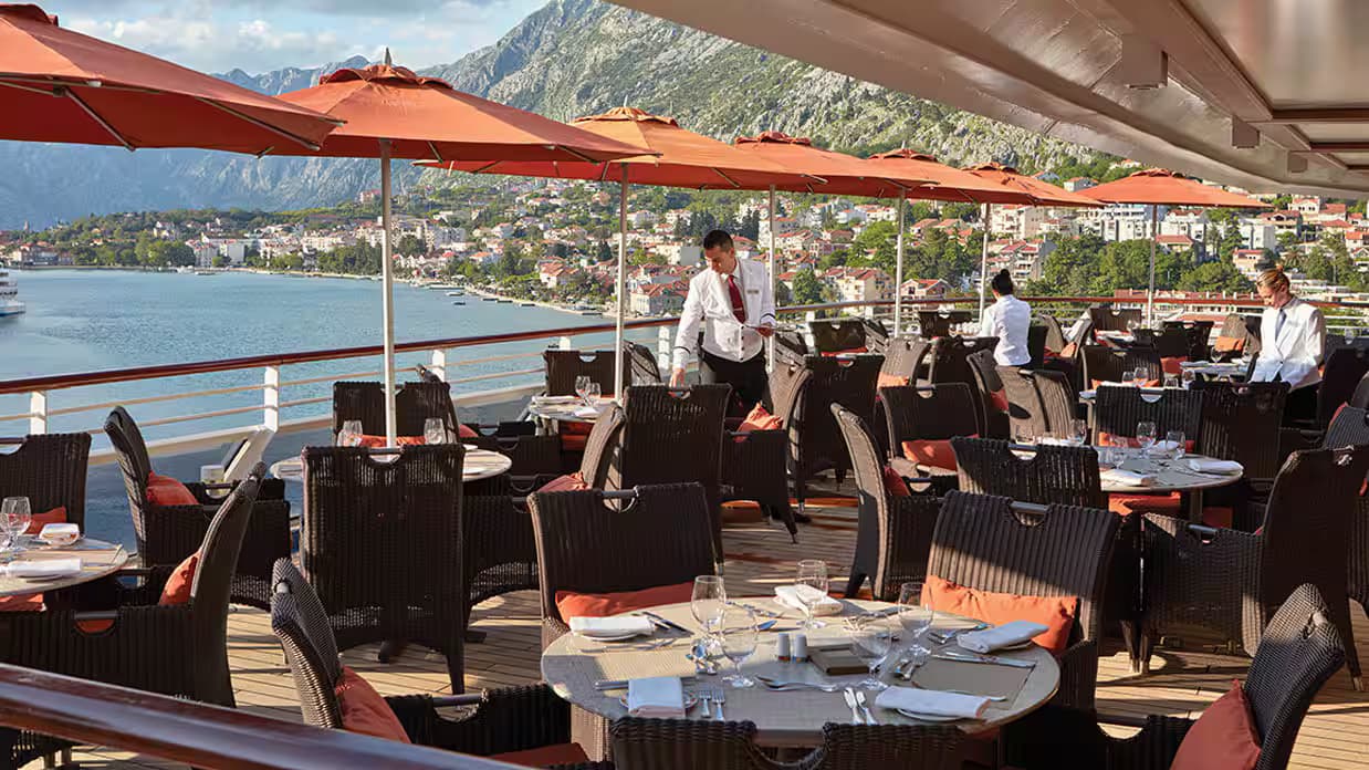 Oceania Marina restaurant