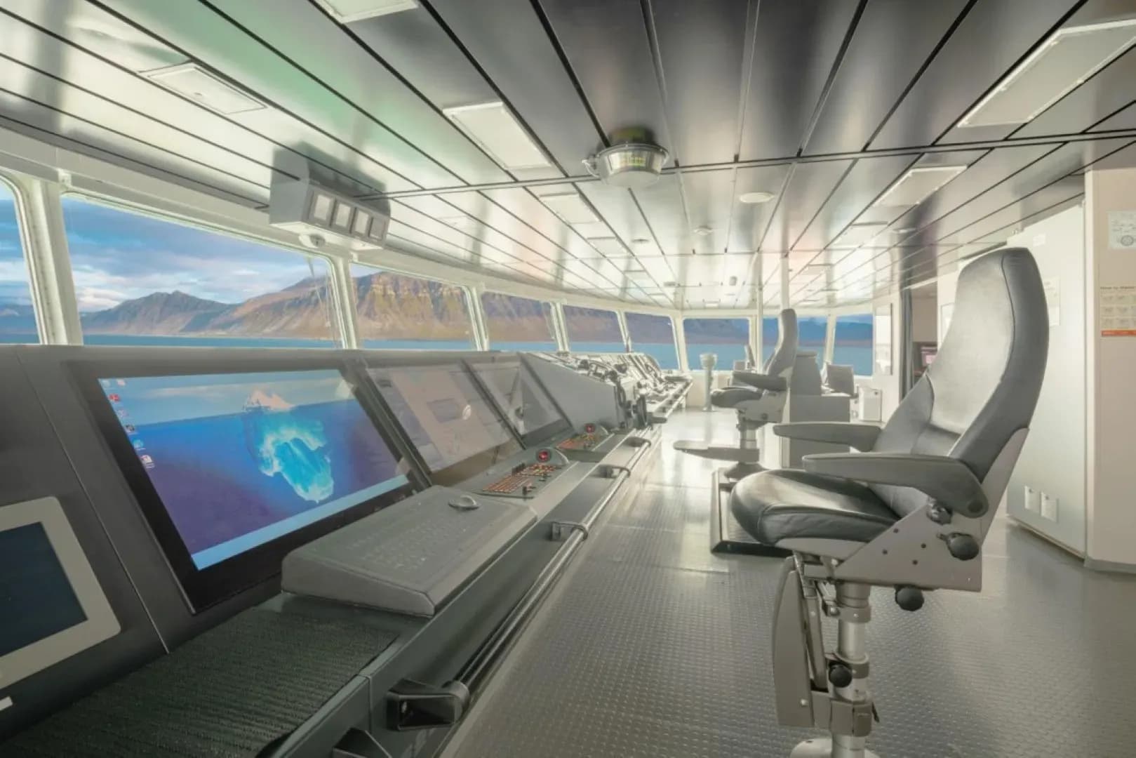 Oceanwide Expeditions - M/V Hondius, Navigator Bridge 