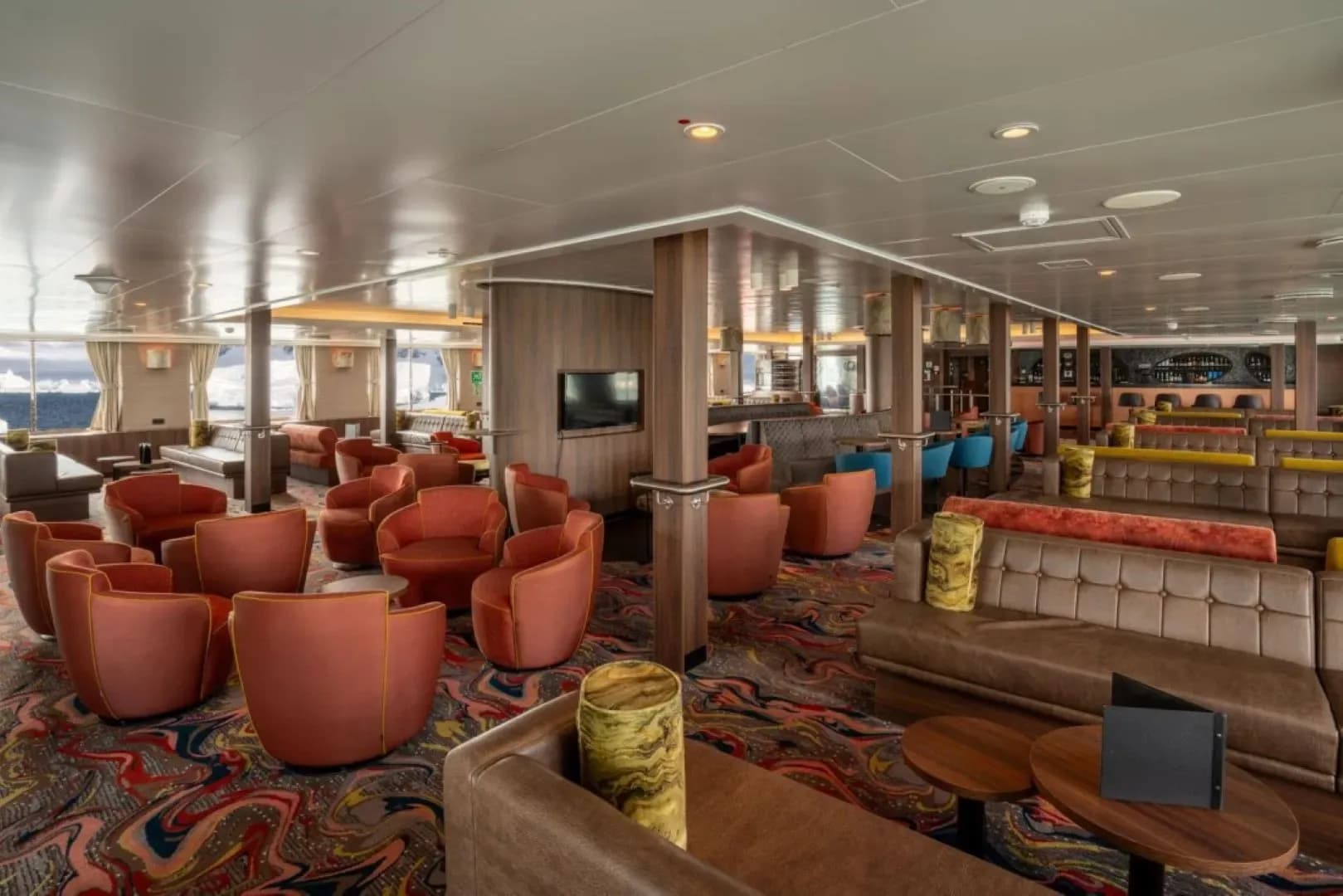 Oceanwide Expeditions - M/V Hondius, Observation Lounge  