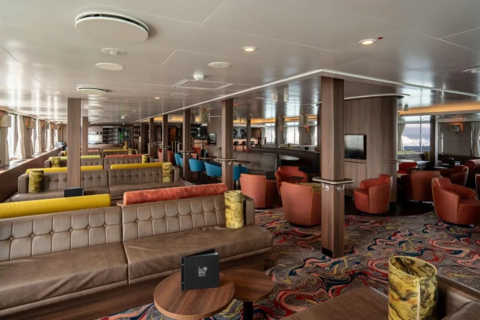 Oceanwide Expeditions - M/V Hondius, Observation Lounge  