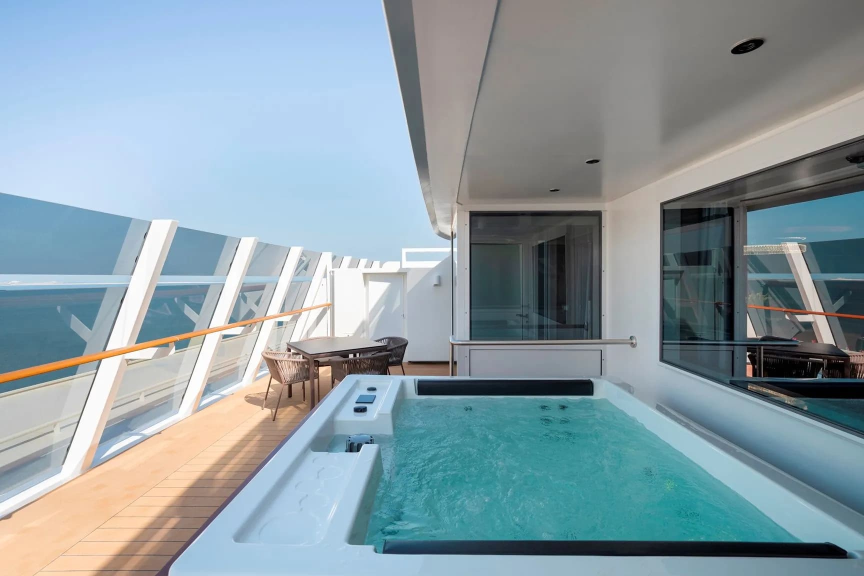 MSC World Europa - MSC Yacht Club Owner's Suite