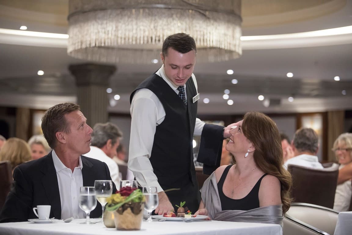 azamara food and restaurant