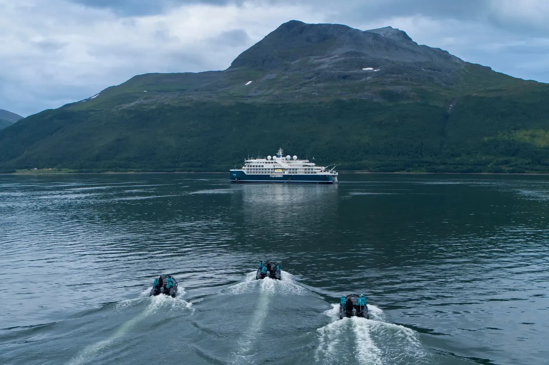Swan Hellenic luxury cruise expedition Ship 