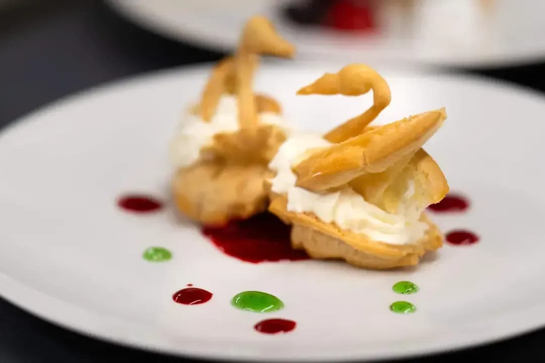 Swan Hellenic luxury cruise expedition Ship Dining and restaurants