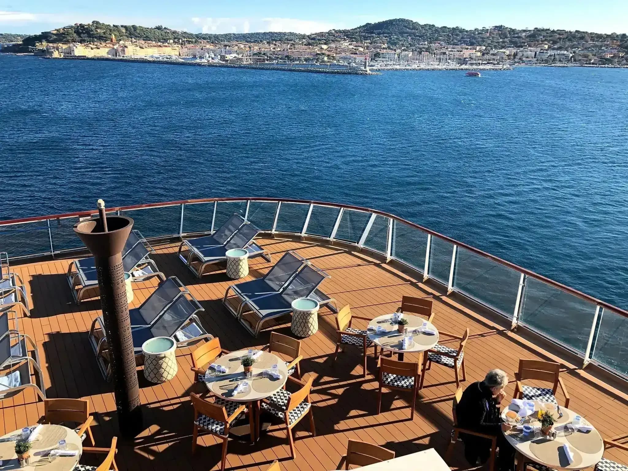 Viking Ocean Cruises Aquavit Terrace interior