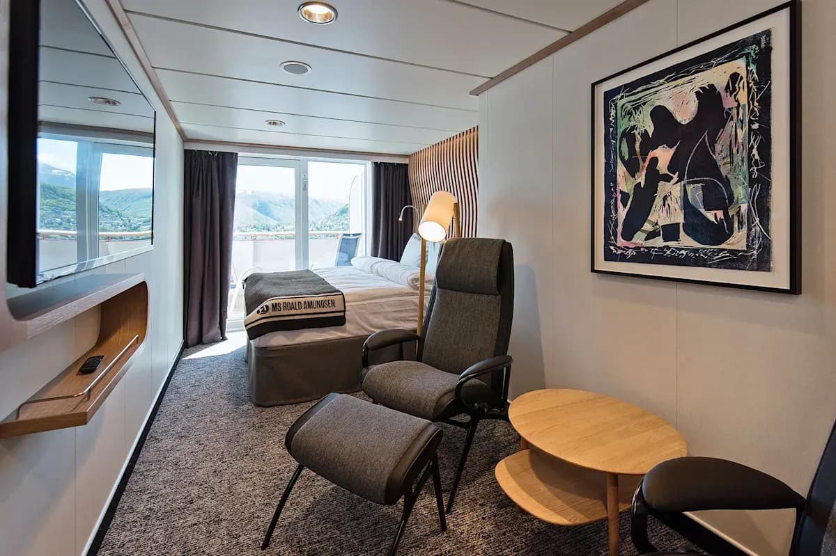 MS Roald Amundsen - Outside cabin Arctic Superior