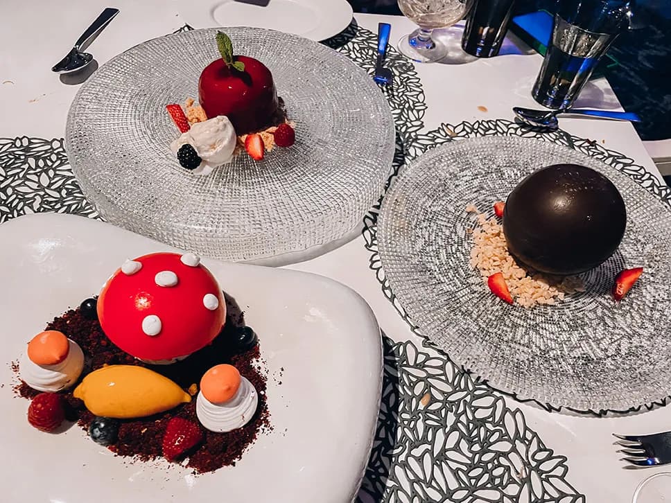 quantum of the seas restaurant, dinning