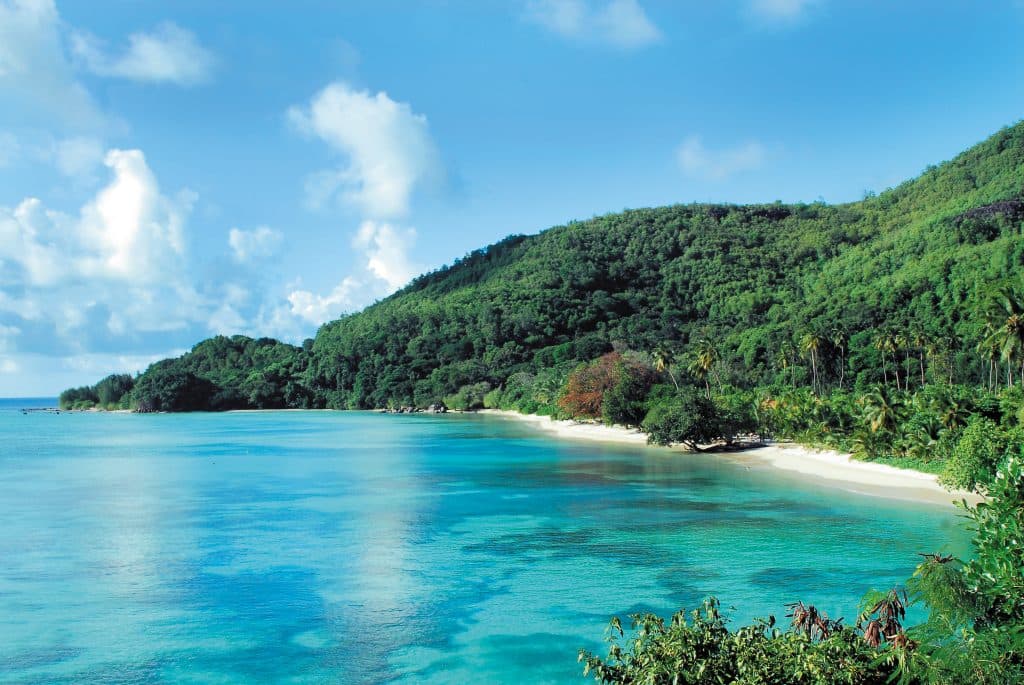 Seychelles 4 nights, island hopping, cruise