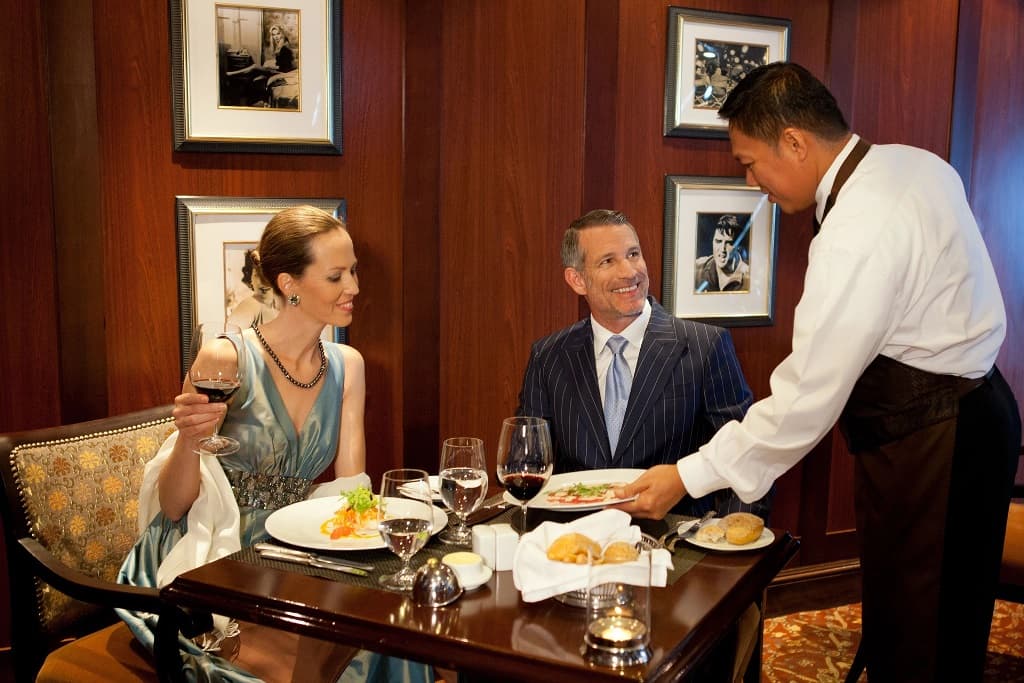 azamara food and restaurant