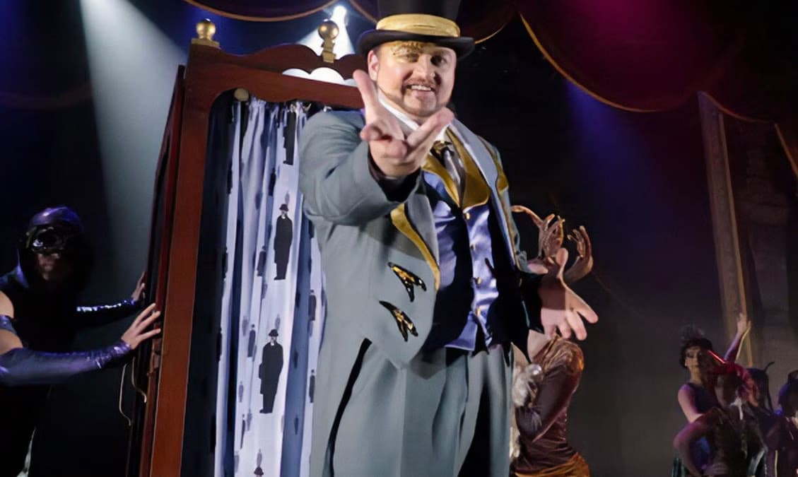 Sapphire and diamond Princess entertainment