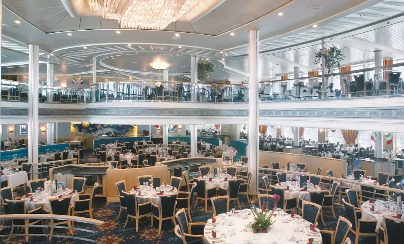 Royal Caribbean - Vision of the Seas, Multi-level dining area