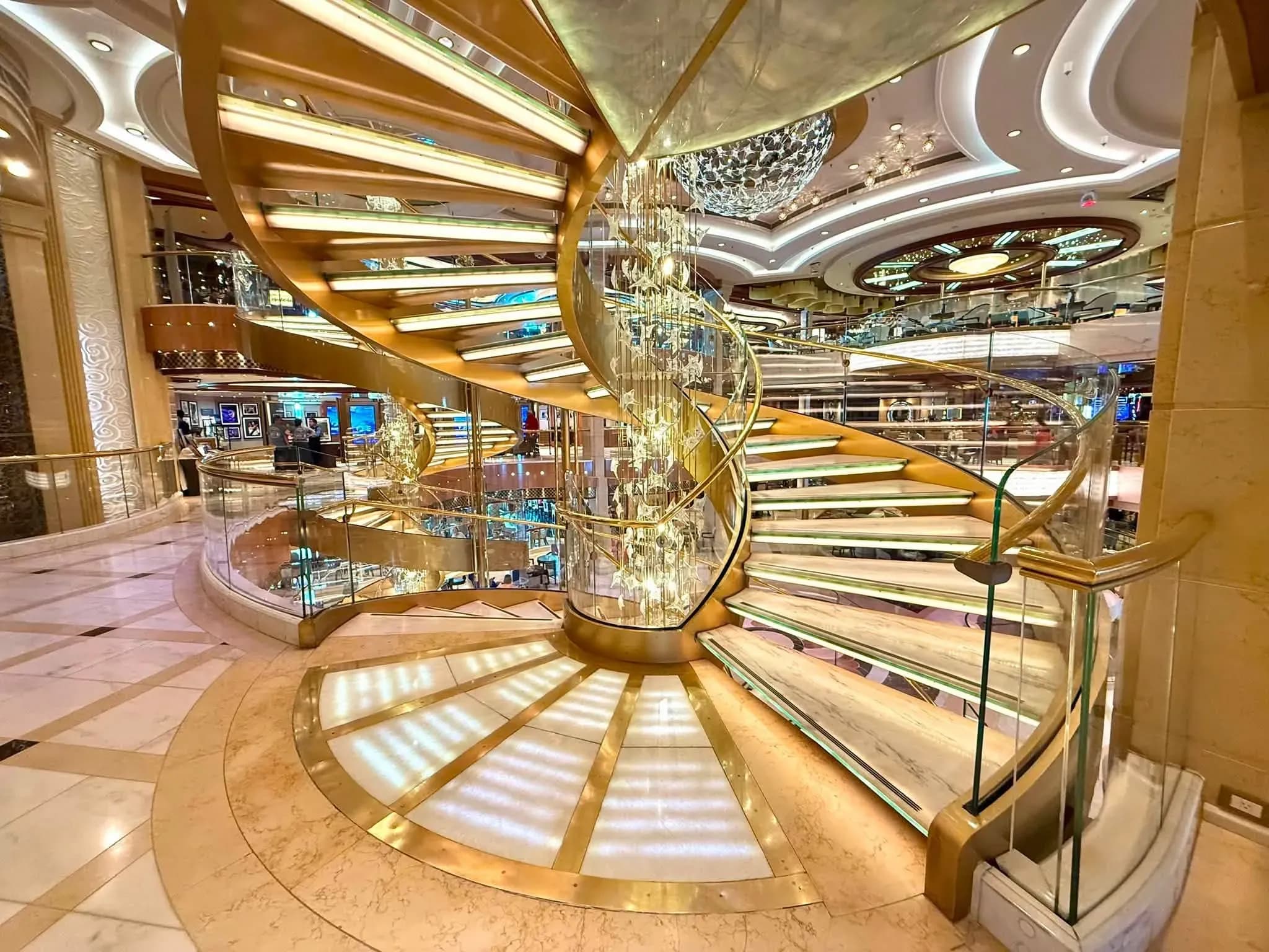 Royal princess cruise ship atrium