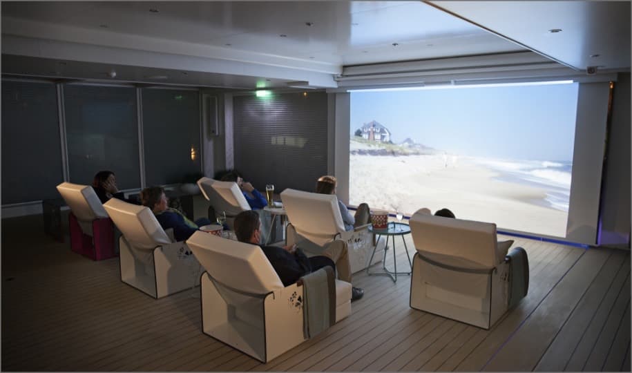 Emerald River Cruise ship facilities