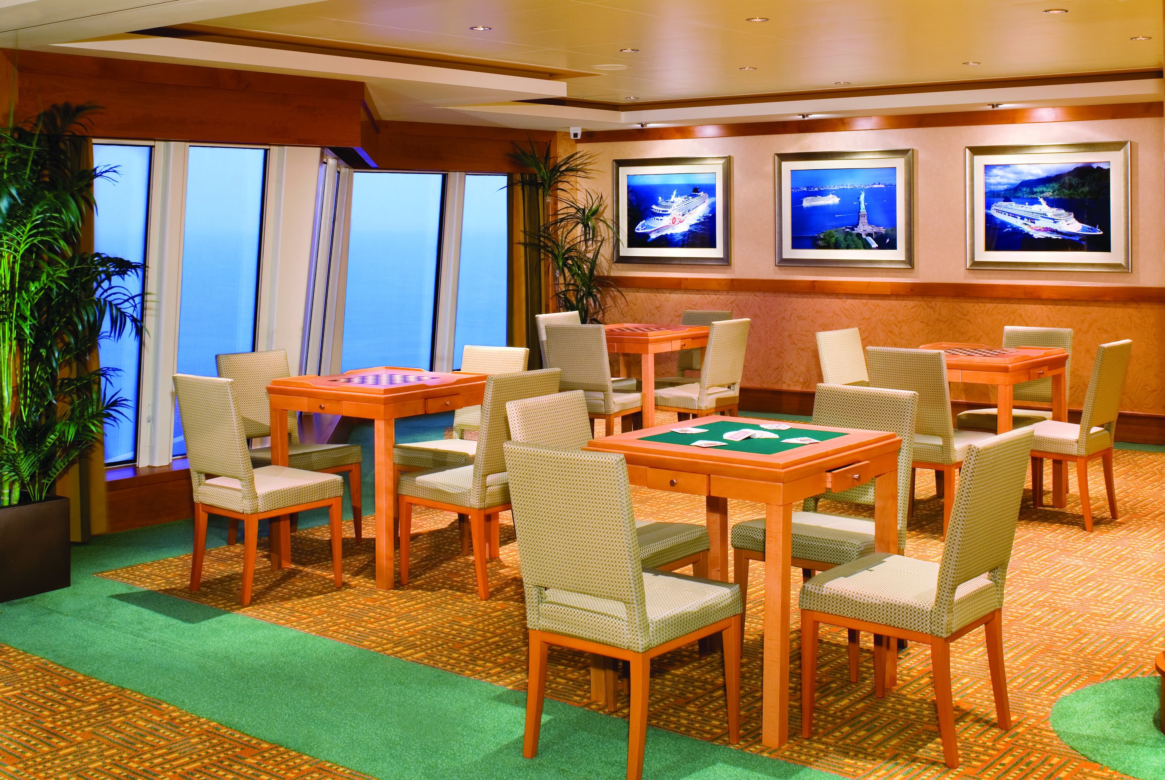 Norwegian Pearl Entertainment