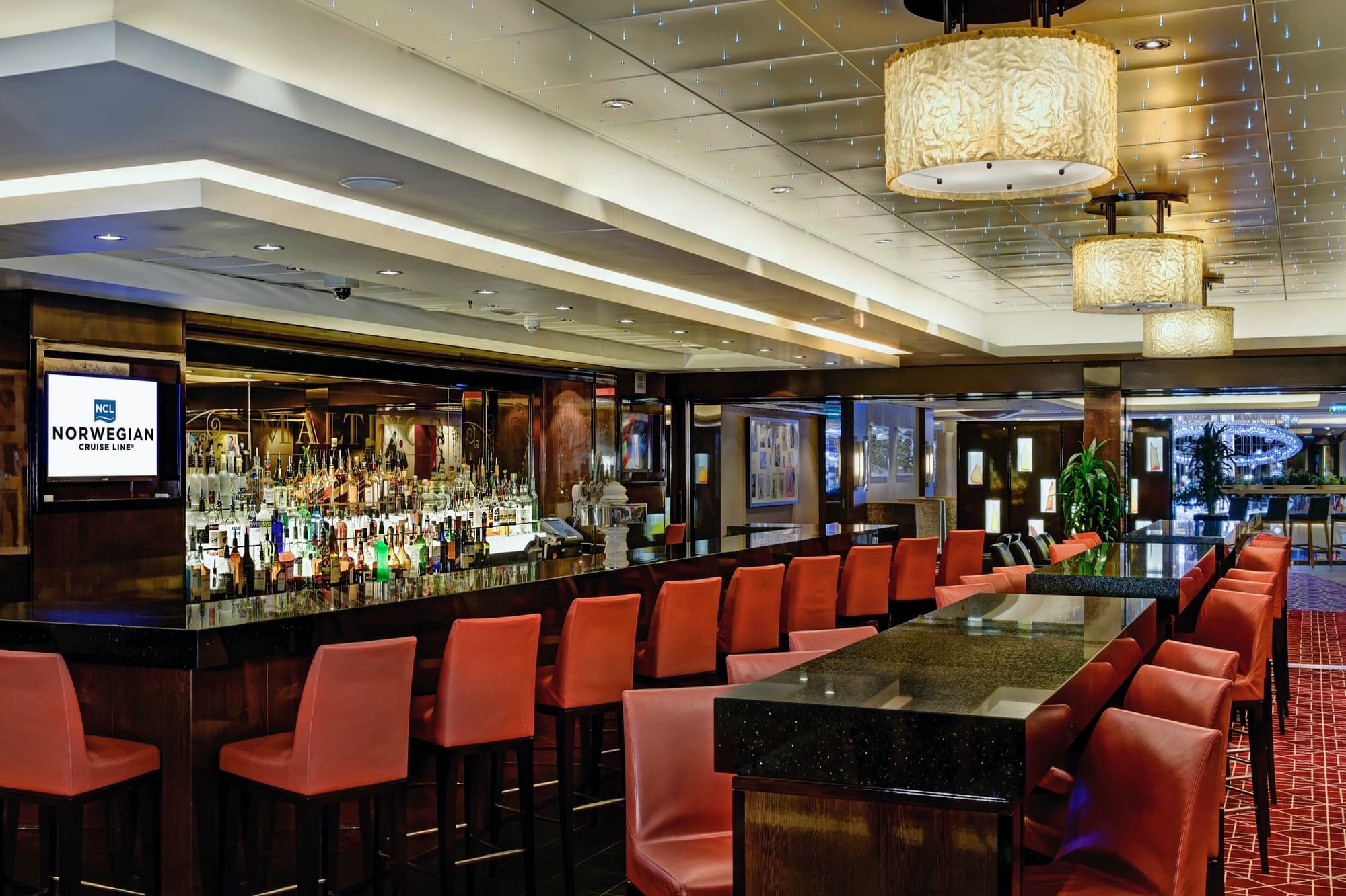 Norwegian Epic Maltings Whiskey Bar