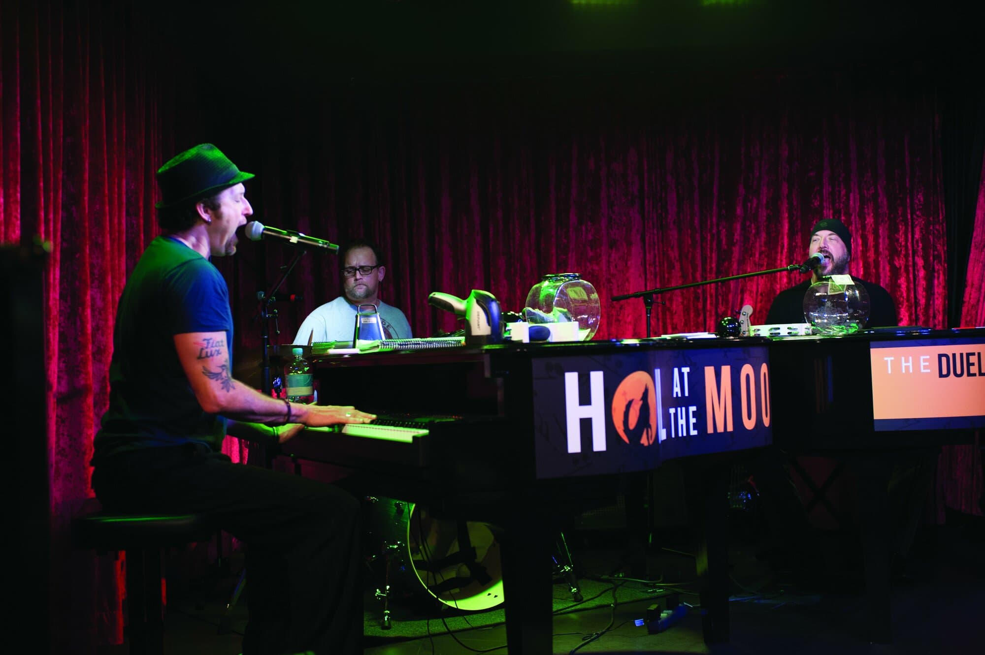 Norwegian Escape Howl at the Moon