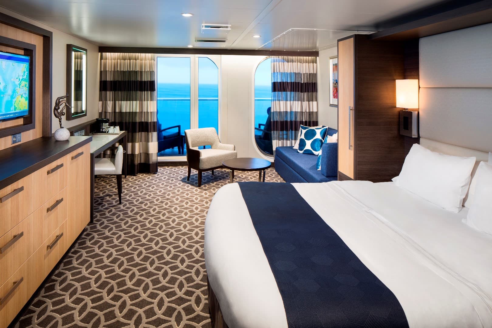ovation of the seas junior suite with large balcony