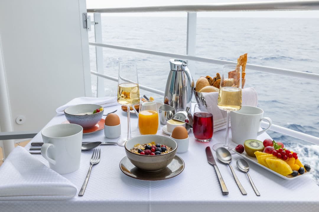 Swan Hellenic SH Minerva Balcony Breakfast