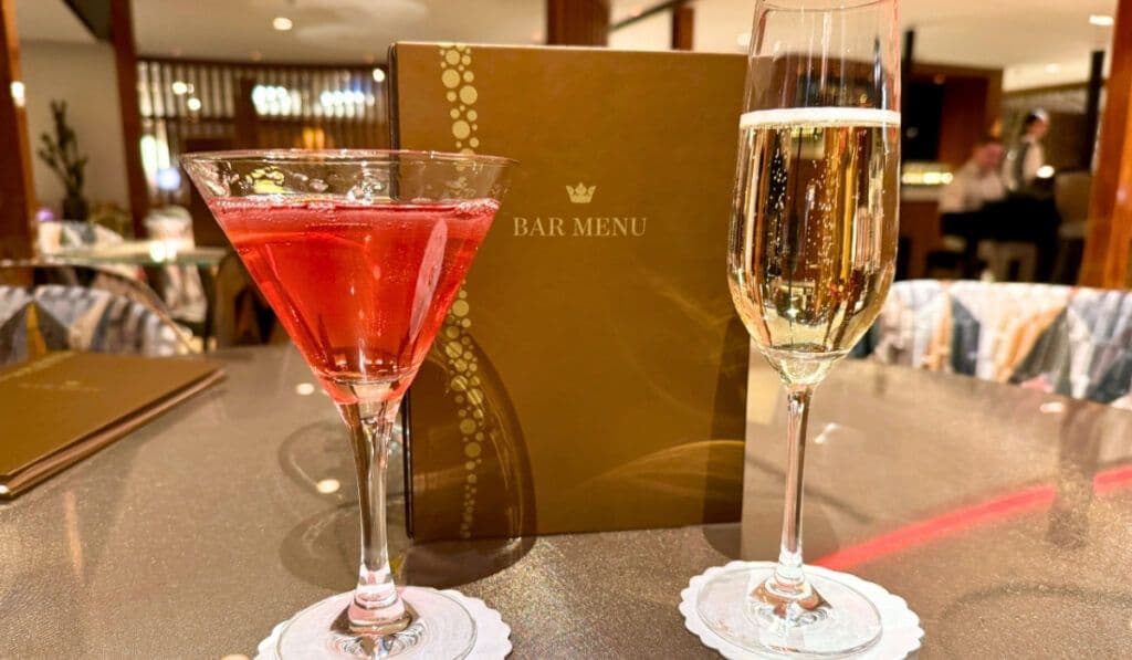 Amawaterways entertainment