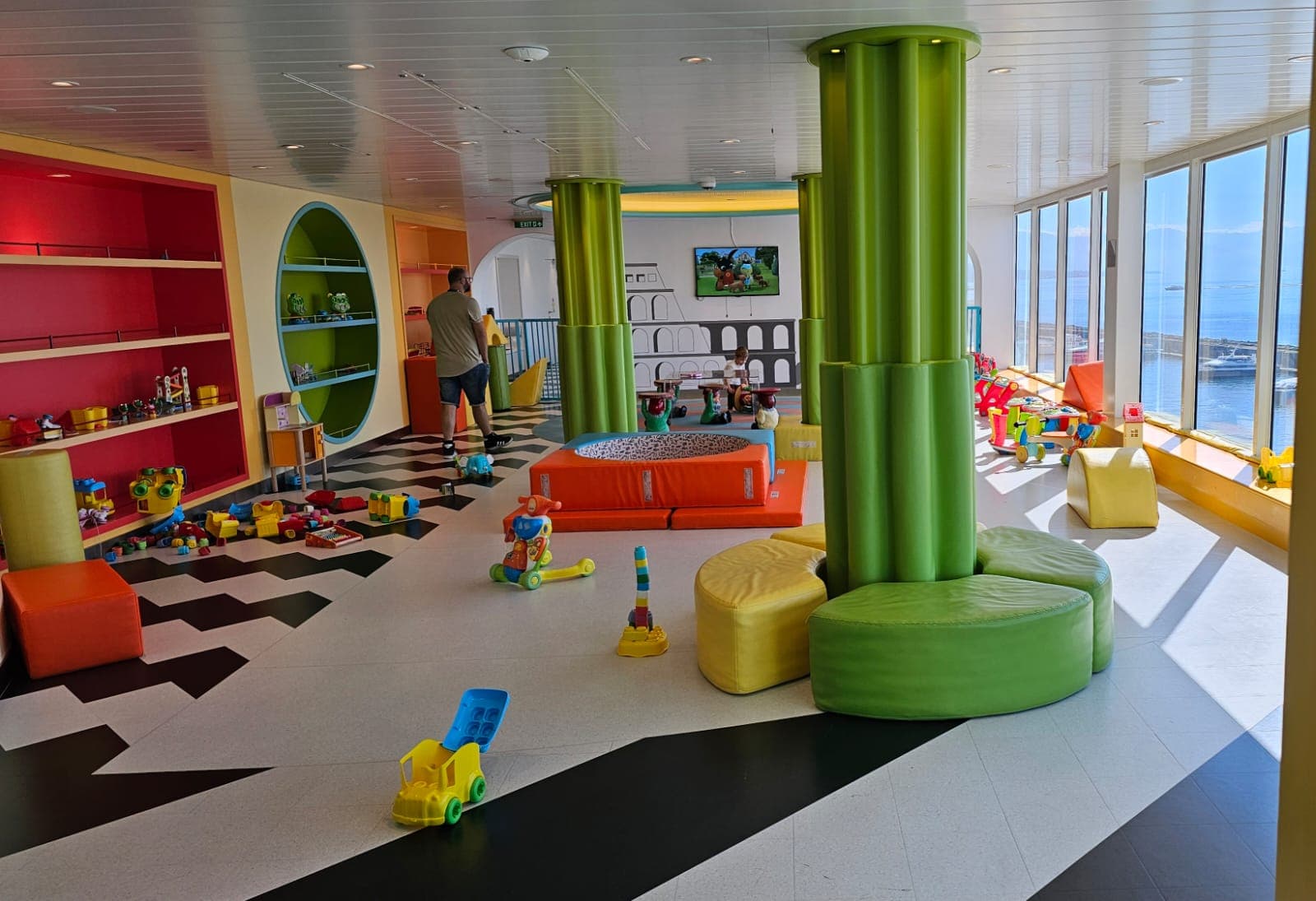 Costa Smeralda, Costa Cruises, Costa cruiseline