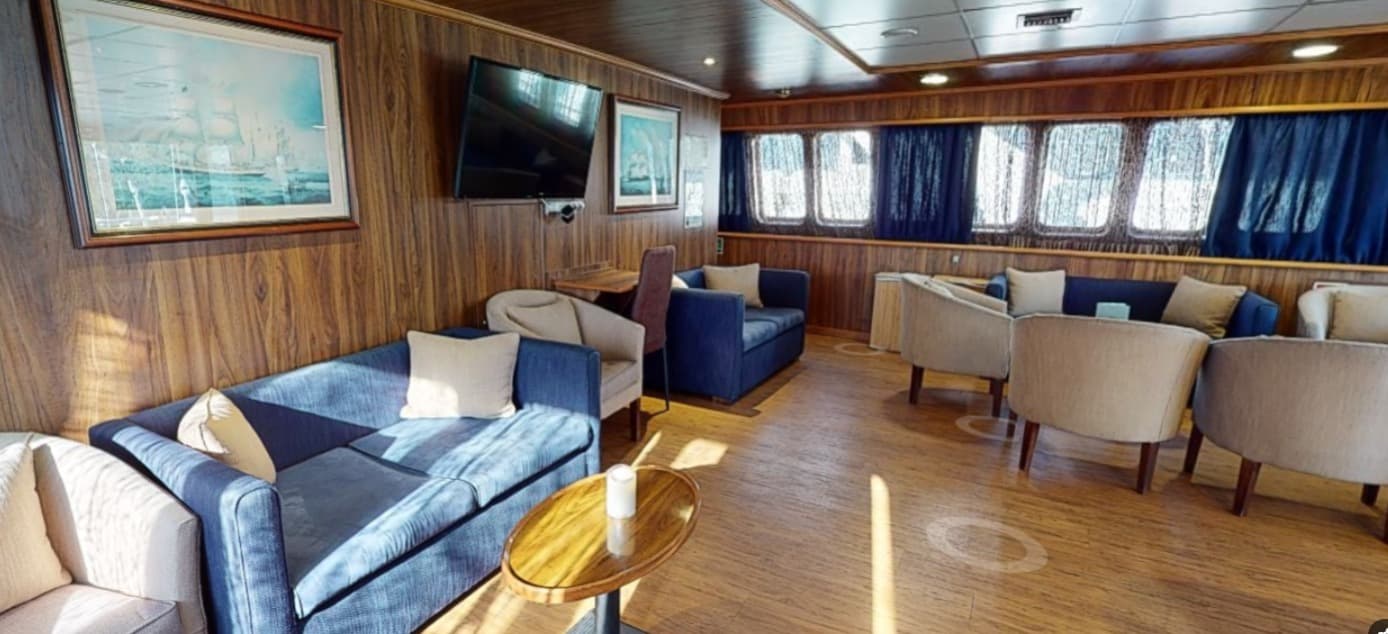 Panaroma Uper Deck Indoor