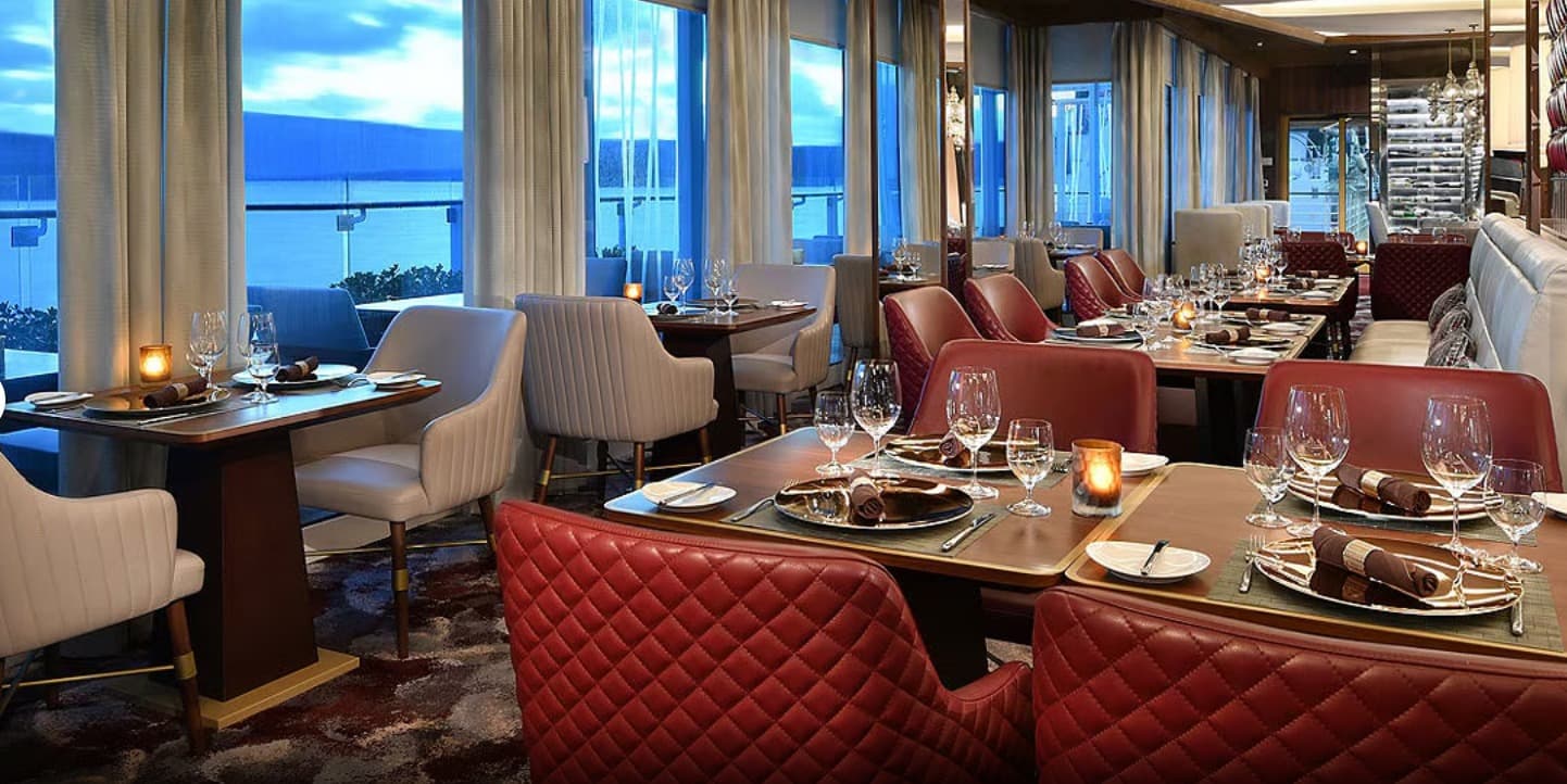 Diining Celebrity Eclipe