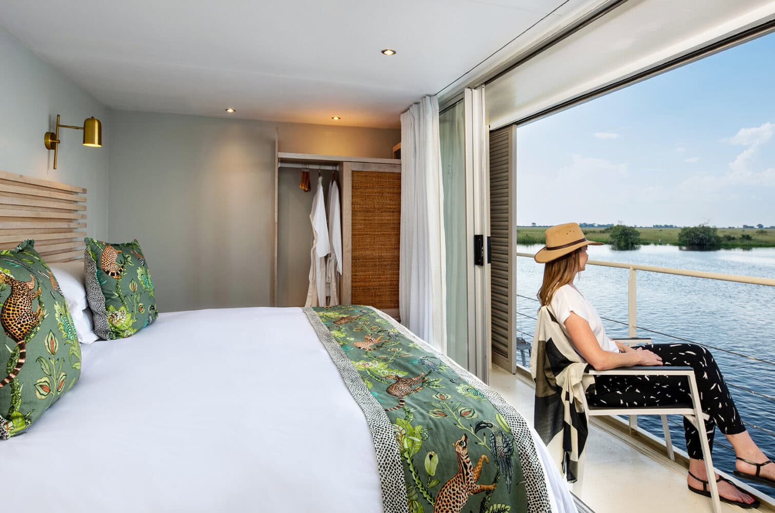 river cruise balcony