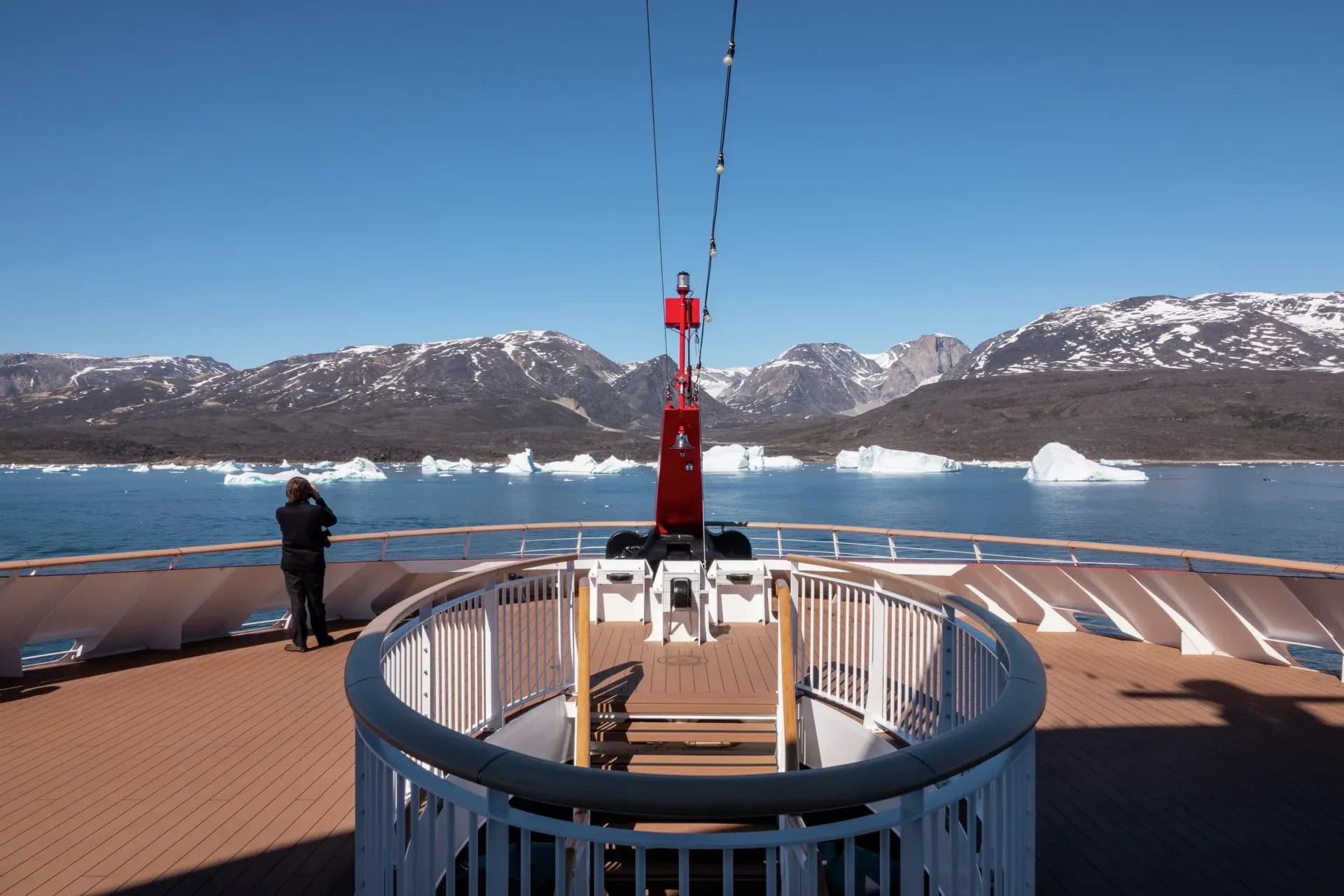 MS Roald Amundsen cruise ship observation lounge