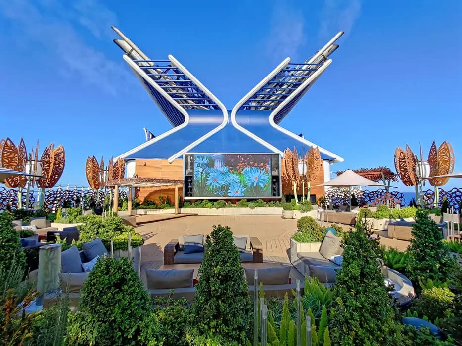 celebrity edge roof top garden