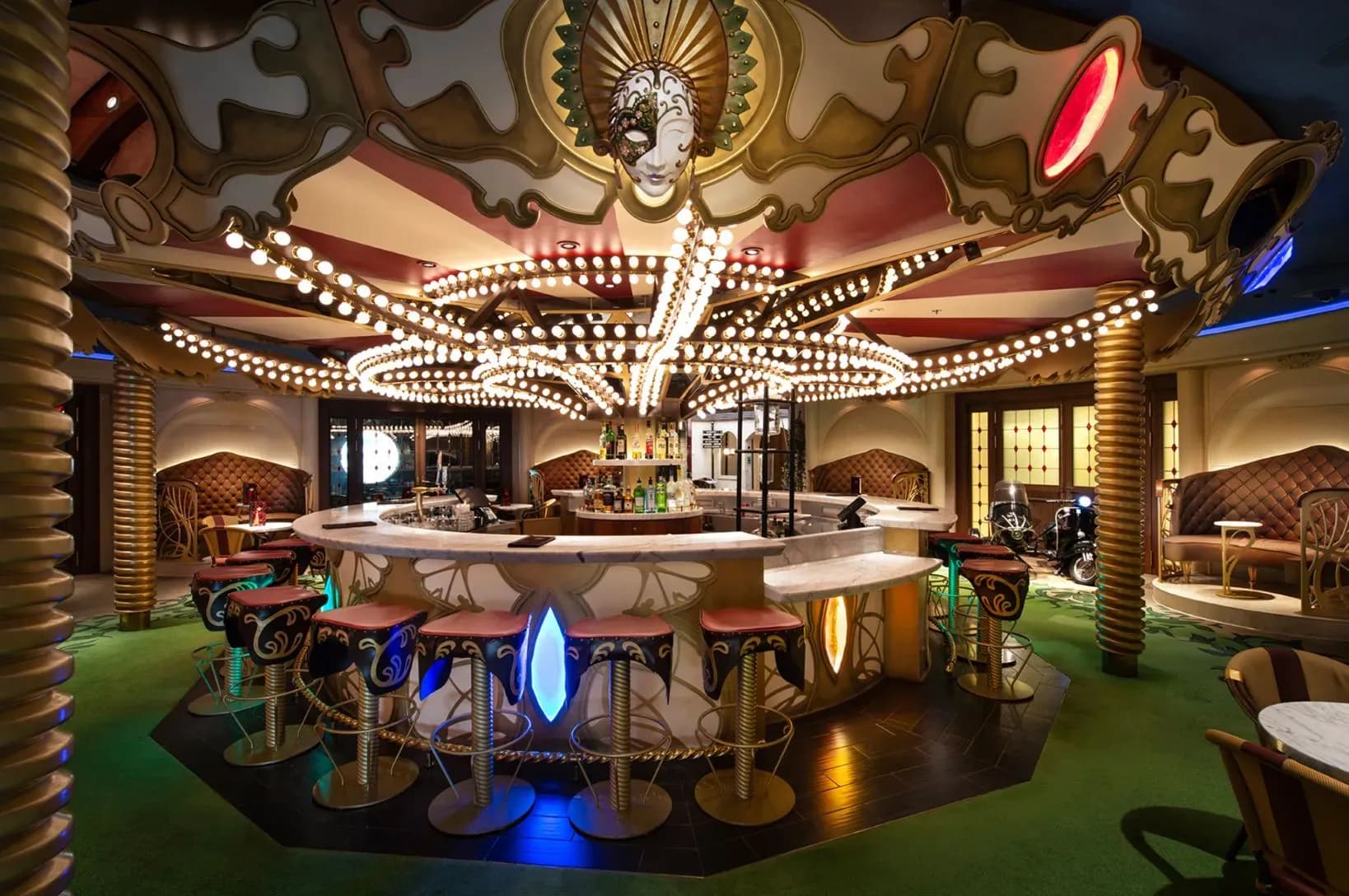 Disney Fantasy bars and lounge - Disney Dream