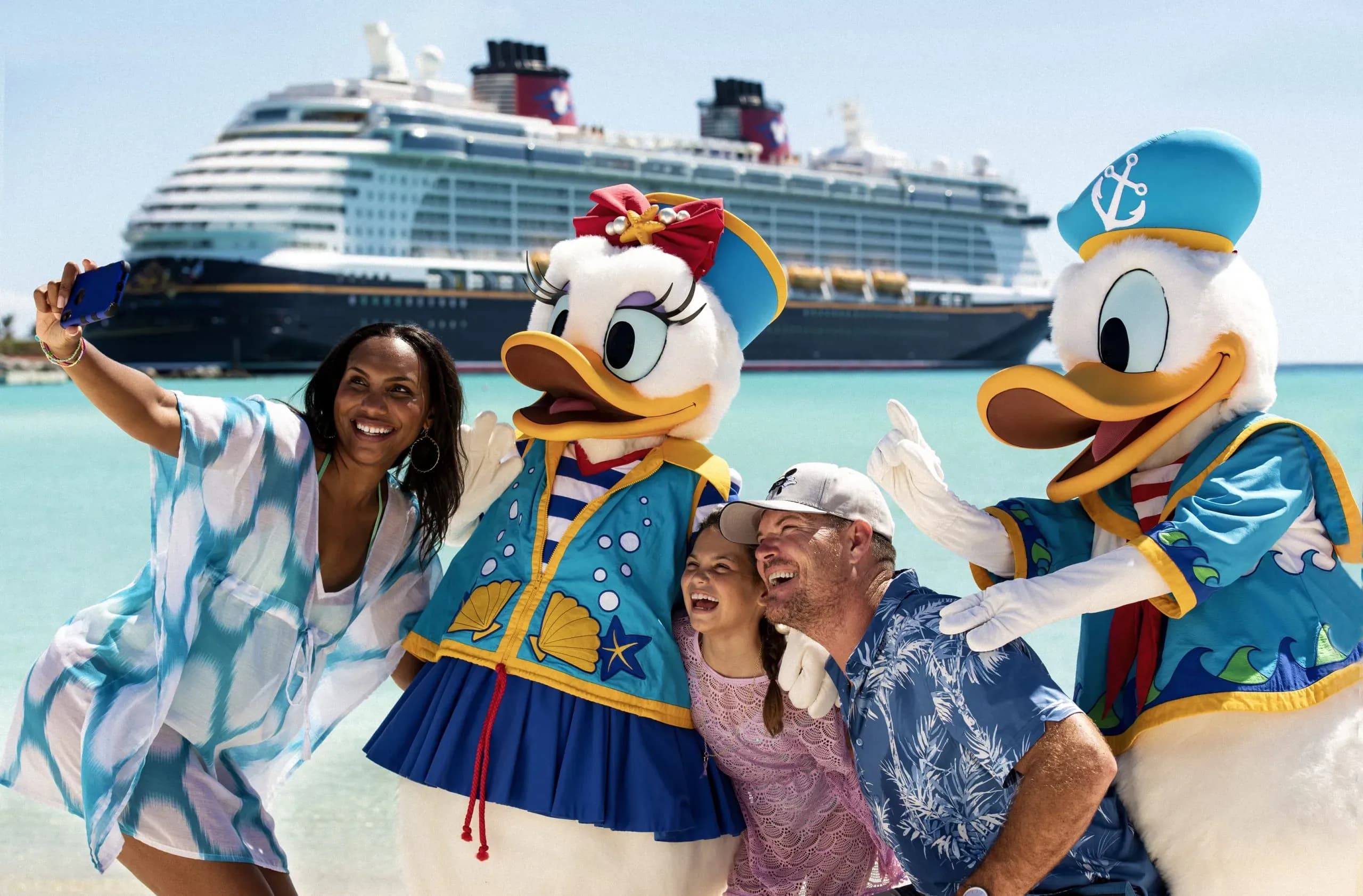 DISNEY CRUISE LINE NIGERIA - CASTAWAY BEACH -