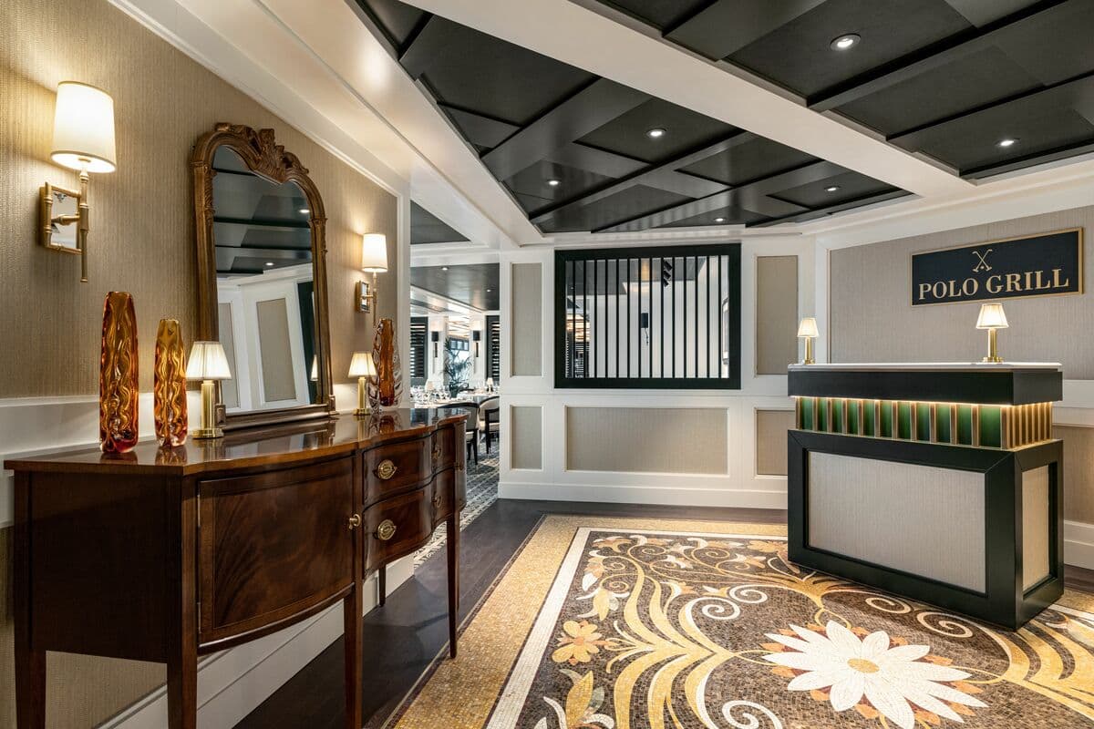 Oceania Vista allura Restarant