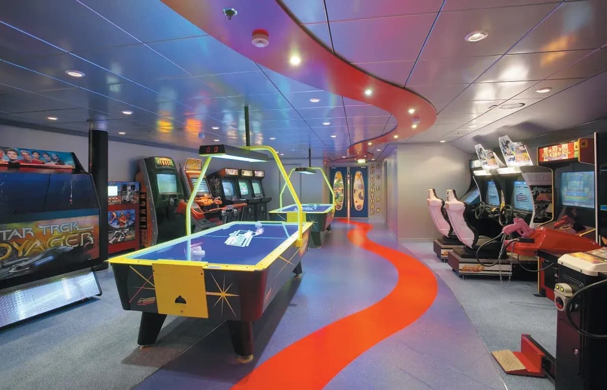 Radiance of the Seas, Arcade