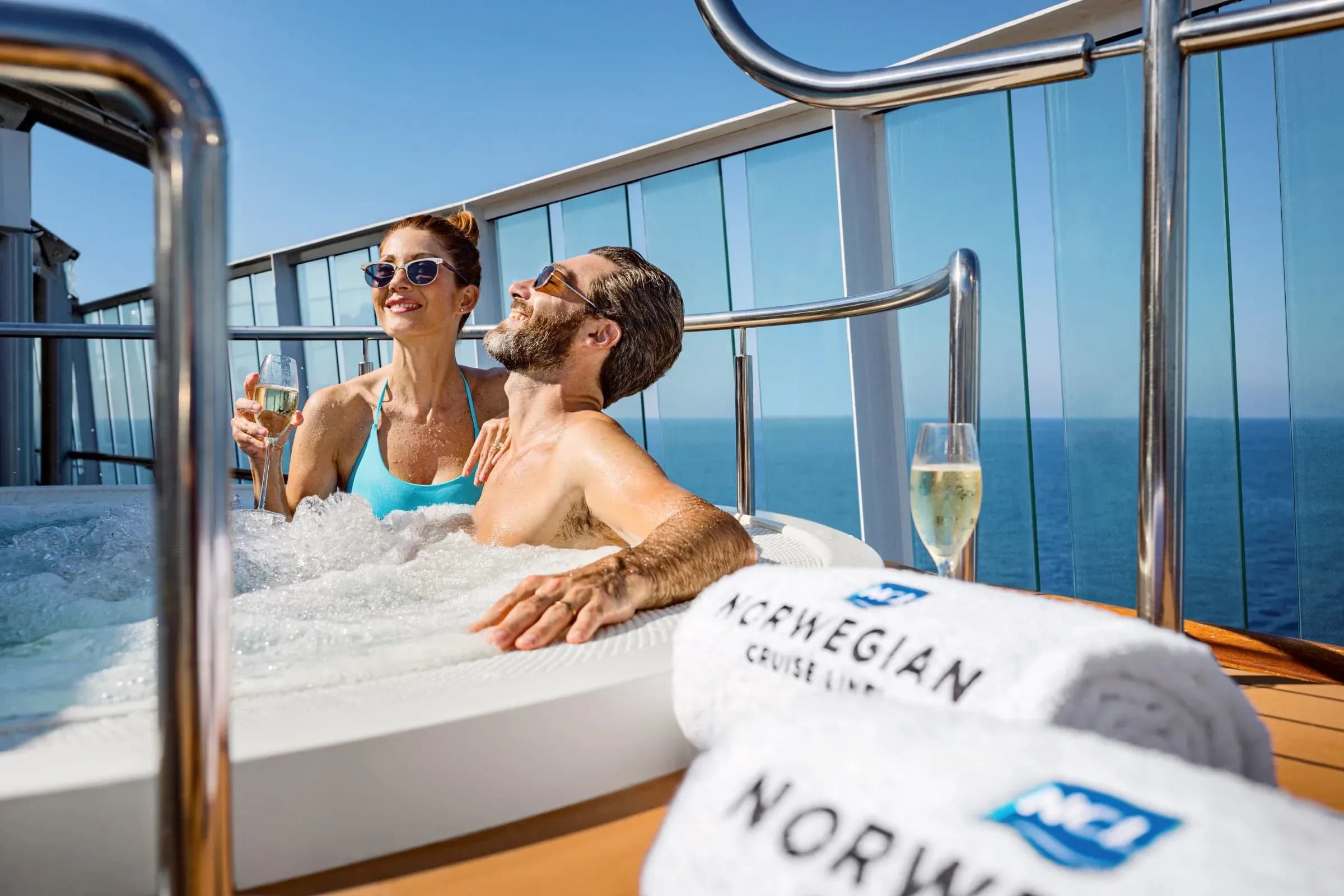 norwegian bliss cruise ship hot tub