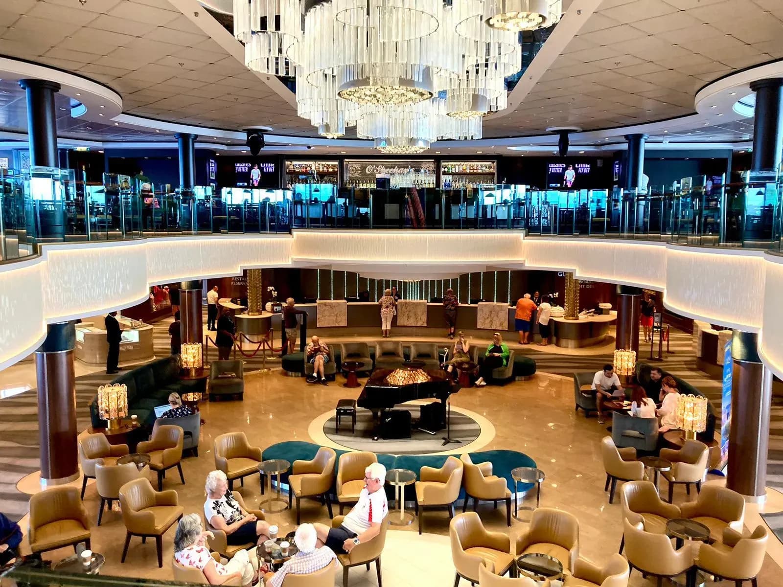 norwegian-jade_atrium_norwegian-cruise-line