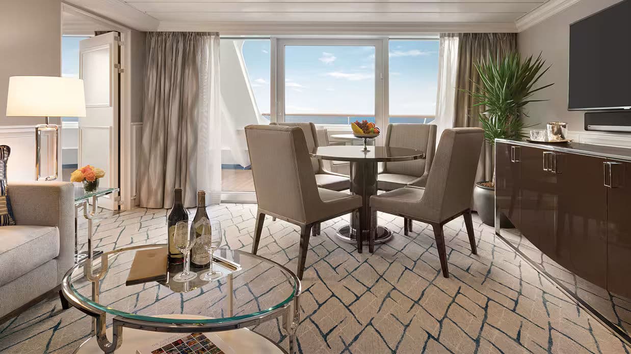 Nautica ship, owner suite